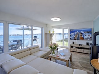 Direkt am Wasser, 75 Zoll TV, Wii U, Kamin, Massagesessel