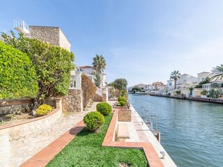 Villa Empuriabrava Outdoor Recording 6