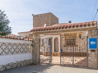 Villa Empuriabrava Buitenaudio-opname 21