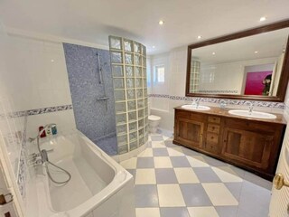 Villa Rochefort Features 27