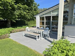 Villa Rochefort Outdoor Recording 7