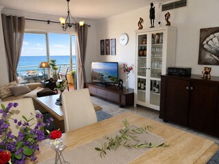 schöner Ausblick auch vom Eßtisch im Wohnzimmer