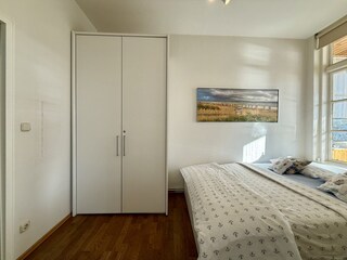 Blick ins Schlafzimmer