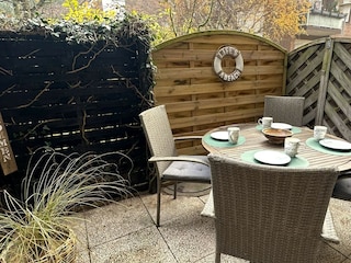 Schöne Terrasse mit Süd-Ost-Ausrichtung