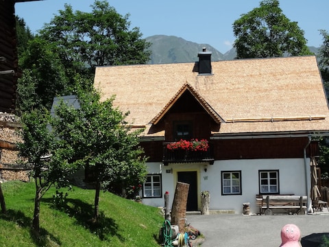 Alpine hut Burgstall