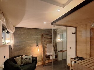Sauna und Relaxsessel