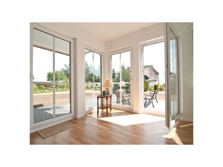 Wohnbereich mit Ausgang zur Terrasse