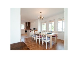 Küche mit Essbereich