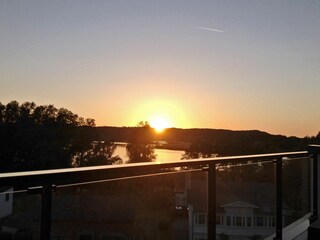 Aussicht mit Sonnenuntergang