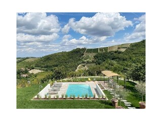 Villa Calamandrana Outdoor Recording 3