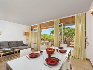 Apartamento Calella de Palafrugell Características 15