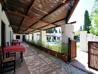 Villa Nueva Andalucía Buitenaudio-opname 18