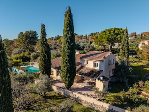 Villa Jardín de los Olivos