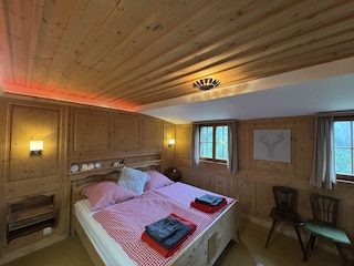 Schlafzimmer 2