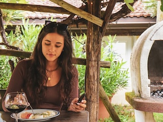 Kohlegrill zur freien Benutzung