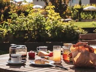 Frühstück im Garten