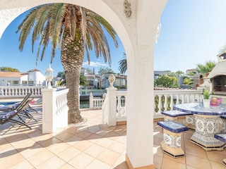 Villa Empuriabrava Outdoor Recording 2