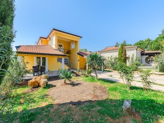 Apartment Mali Maj Outdoor Recording 8