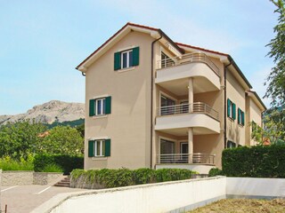 Apartment Baska  2