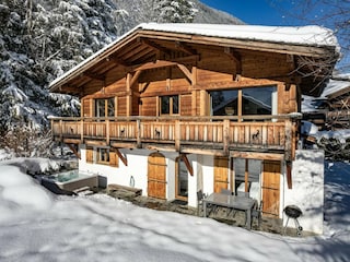 Chalet Chamonix Outdoor Recording 3
