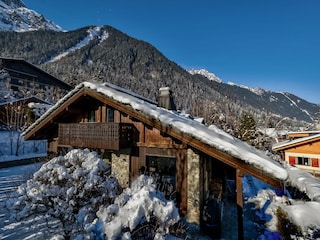 Chalet Chamonix Outdoor Recording 1