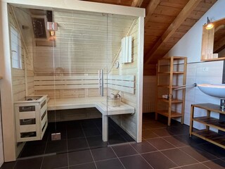 Badezimmer mit Sauna