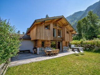 Chalet Chamonix Outdoor Recording 3
