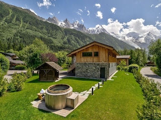 Chalet Chamonix Outdoor Recording 1