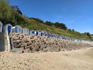 Potiniere Beach - 4 km from the cottage
