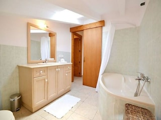 Cottage Cala Romantica Features 21