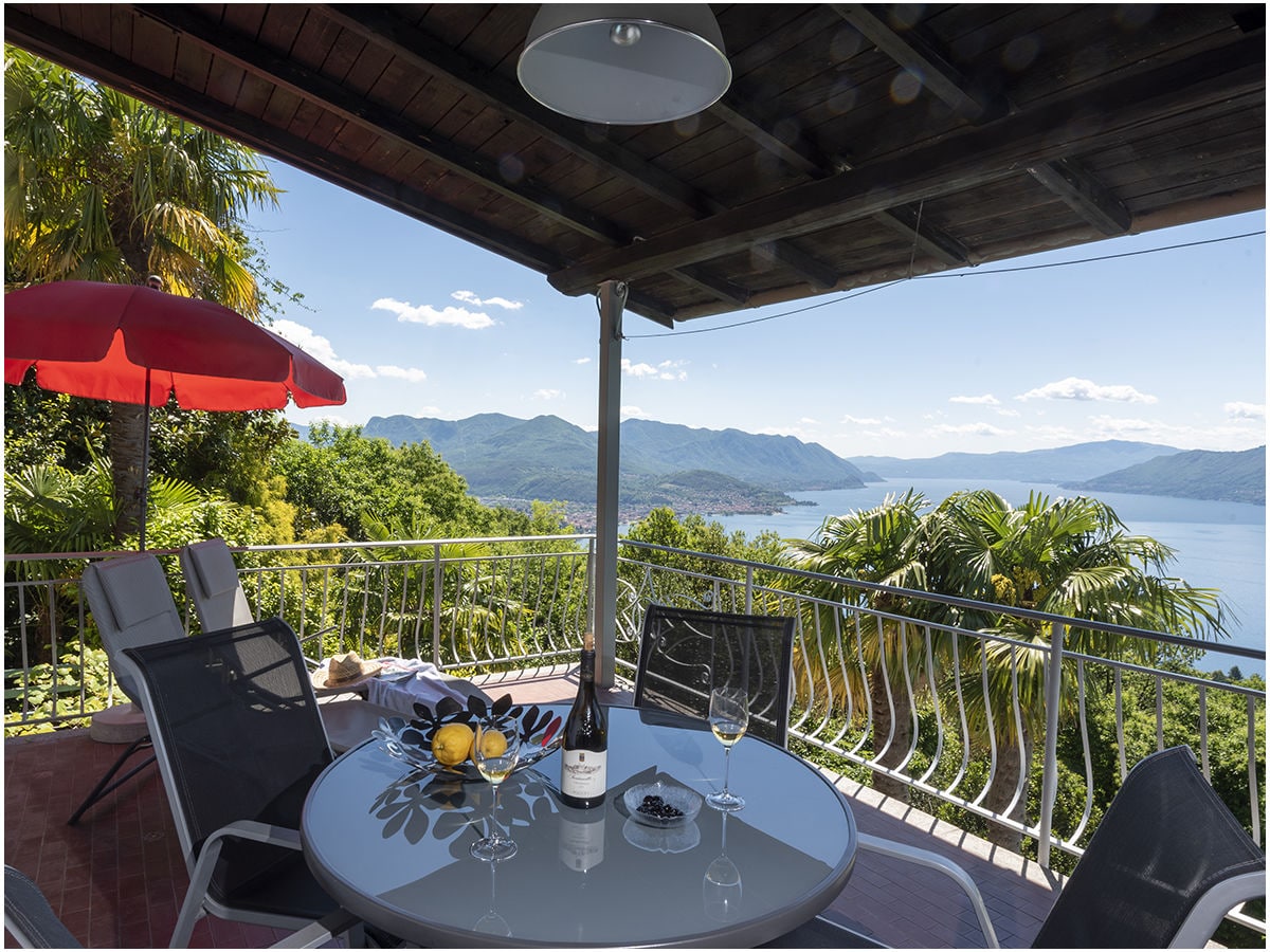 Ferienwohnung mit Traum Ausblick am Lago Maggiore, Luino, Firma