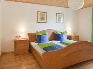 Grüne Wiese, Schlafzimmer
