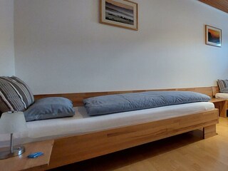 Odenwaldblick- Schlafzimmer 2