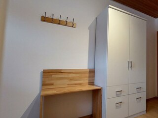 Odenwaldblick-Schlafzimmer 2 - Schrank