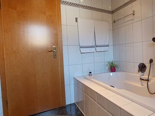 Odenwaldblick-Badewanne