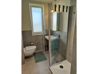 Mona Lisa-Bad und Dusche