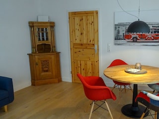 Das Schindlehaus, Wohn-Esszimmer