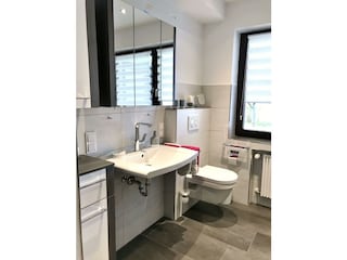 Gästehaus Braun, Ferienwohnung 1, Bad