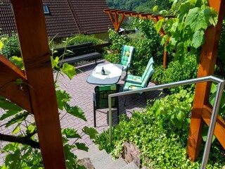 Fewo Hauk-Gartenterrasse von oben