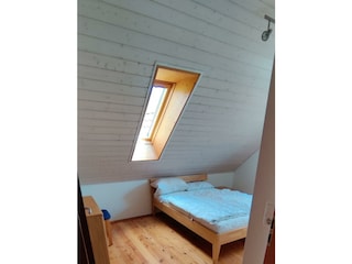 Hennrich-Schlafzimmer 2