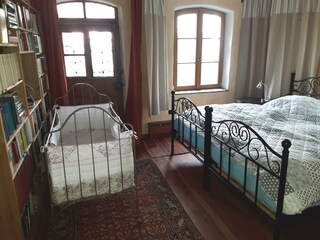 Fuhrhalterei Maul, Schlafzimmer 1