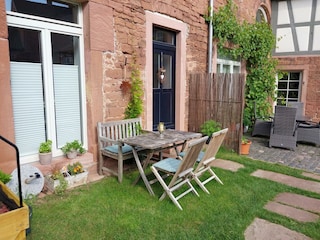 Hofgut-Sitzecke Hausblick