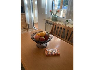 Ferienwohnung Blick ins Grüne, Küchentisch