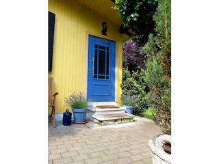 Haus im Grünen -Eingang