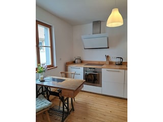 Fewo Faden-Küche und Esstisch