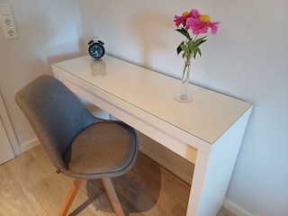 Doppelzimmer 6-Schreibtisch