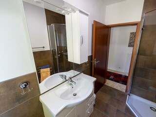 Brands Apartment, Ausblick Bad