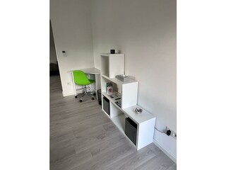 Forststrasse Apartment-Schreibtisch