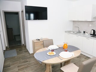 Apartment Zavalatica  8