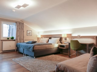 großes Schlafzimmer